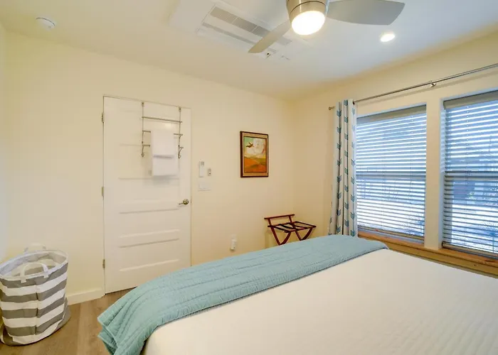 Pet-Friendly Old Town Cottonwood Cottage! *